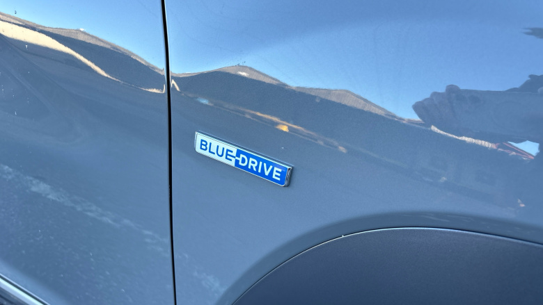 Hyundai Kona 150kW Premium SE 64kWh 5dr Auto Electric Hatchback